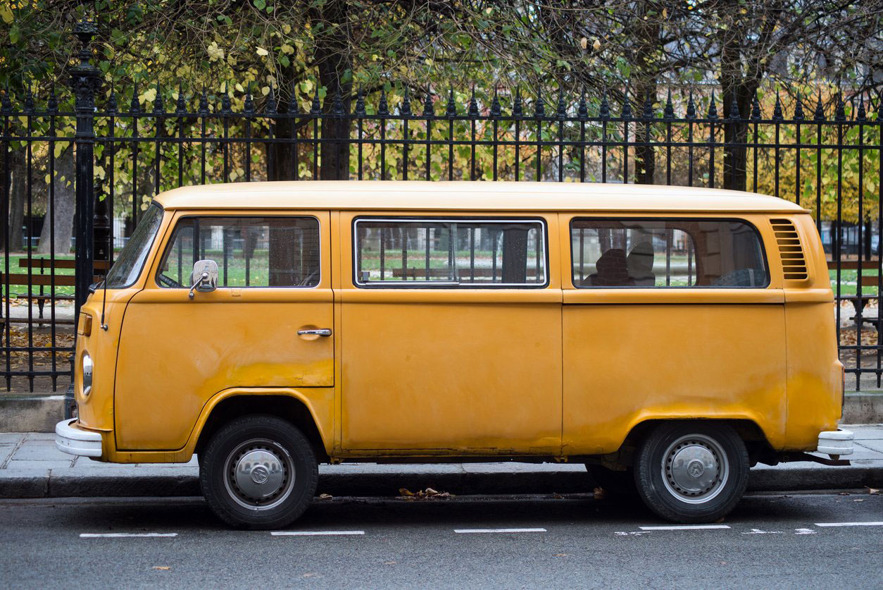 La Kombi VW: ¿Cómo se Convirtió en el Símbolo Oficial del Movimiento Hippie?